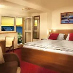 Primus Guest house 4*
