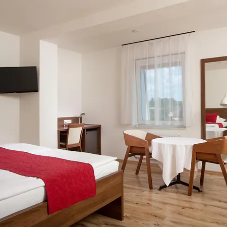 בית הארחה Primus 4*