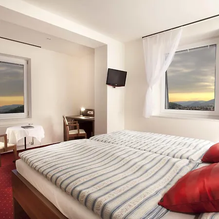 בית הארחה Primus ברון