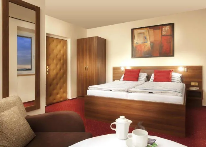 Primus Guest house 4*