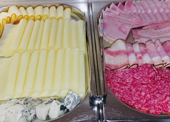 Primus Guest house 4*